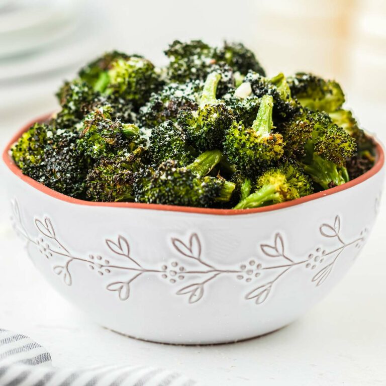 How To Roast Broccoli (The Easy Way)